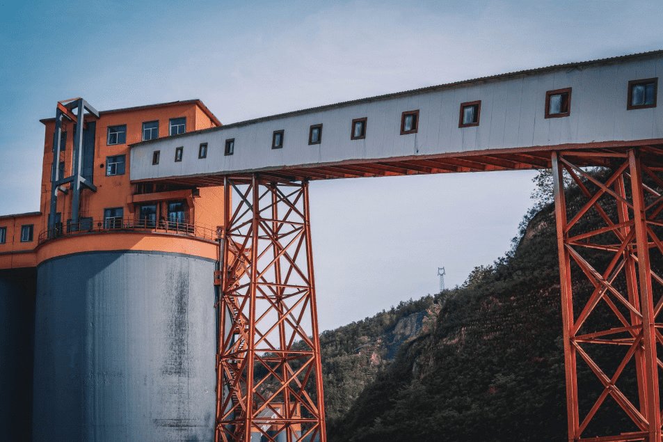 在不斷變革的時(shí)代里，做個(gè)洶涌的后浪